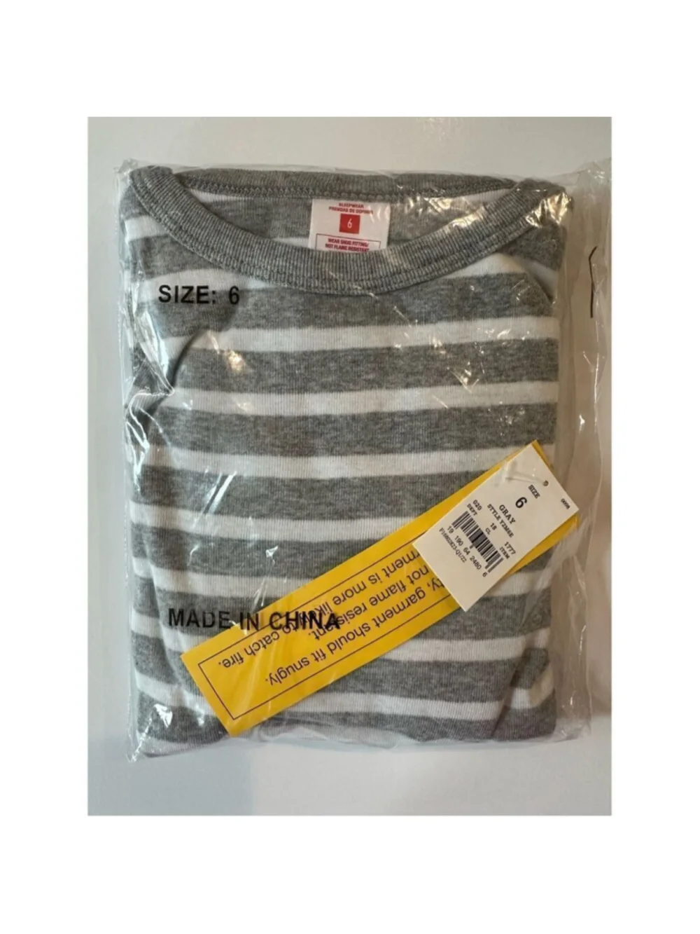 100% Cotton Holiday Pajama Sets (lot of 6 sets) in Gray/White Kids Size 6 Unisex